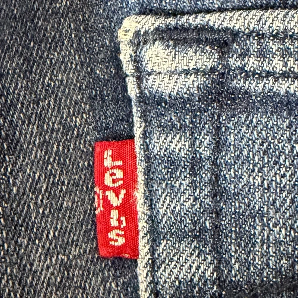 Levi’s 511 Slim Jean Shorts Dark Wash Denim 28 Low Rise Bermuda Cutoff Like New